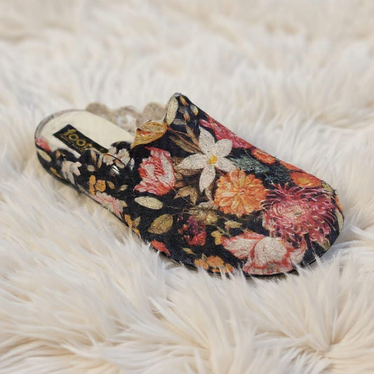 Footsie101 H7558-B181F Flower print felt material slipper
