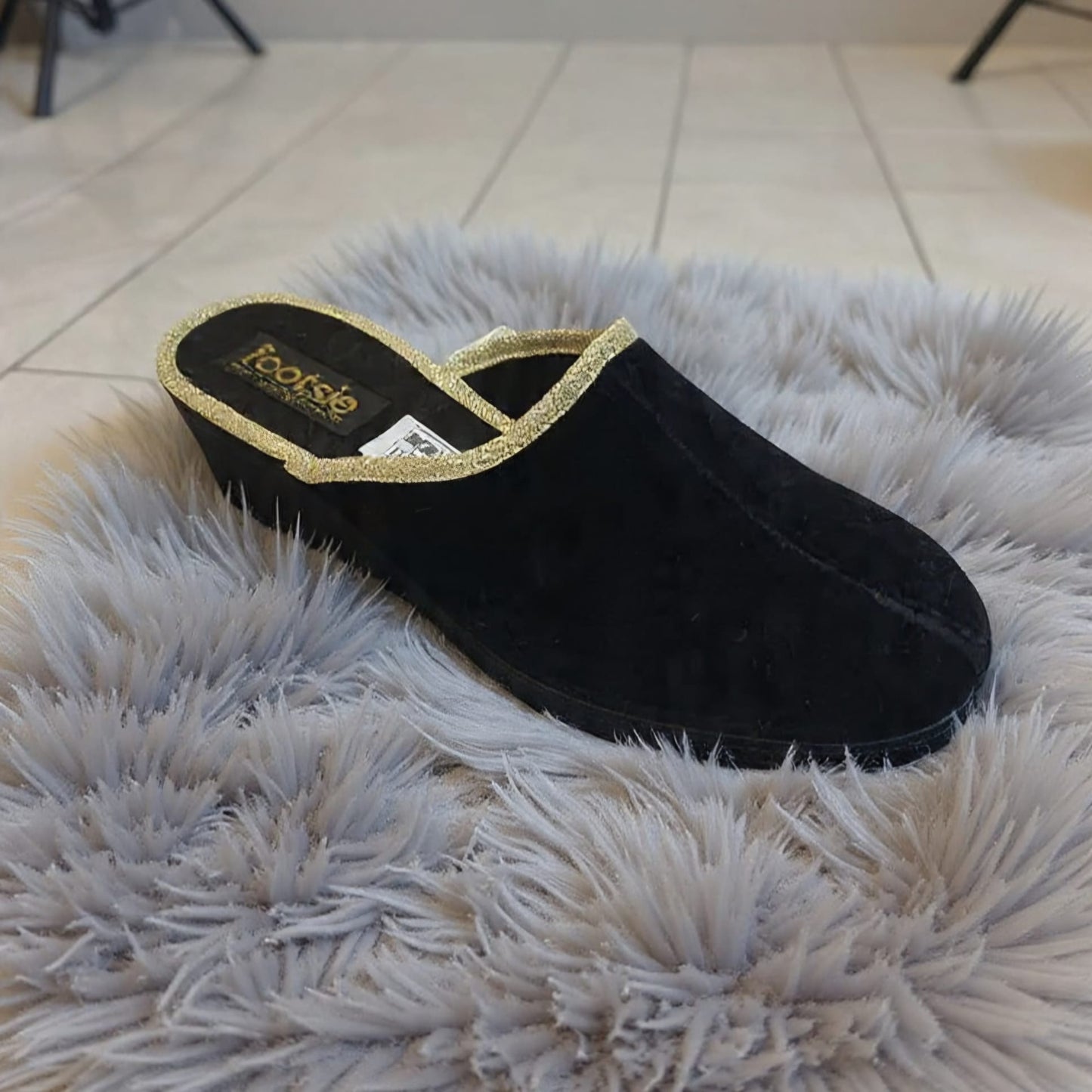 Footsie101 CB-14388GF Low wedge gold trim slipper