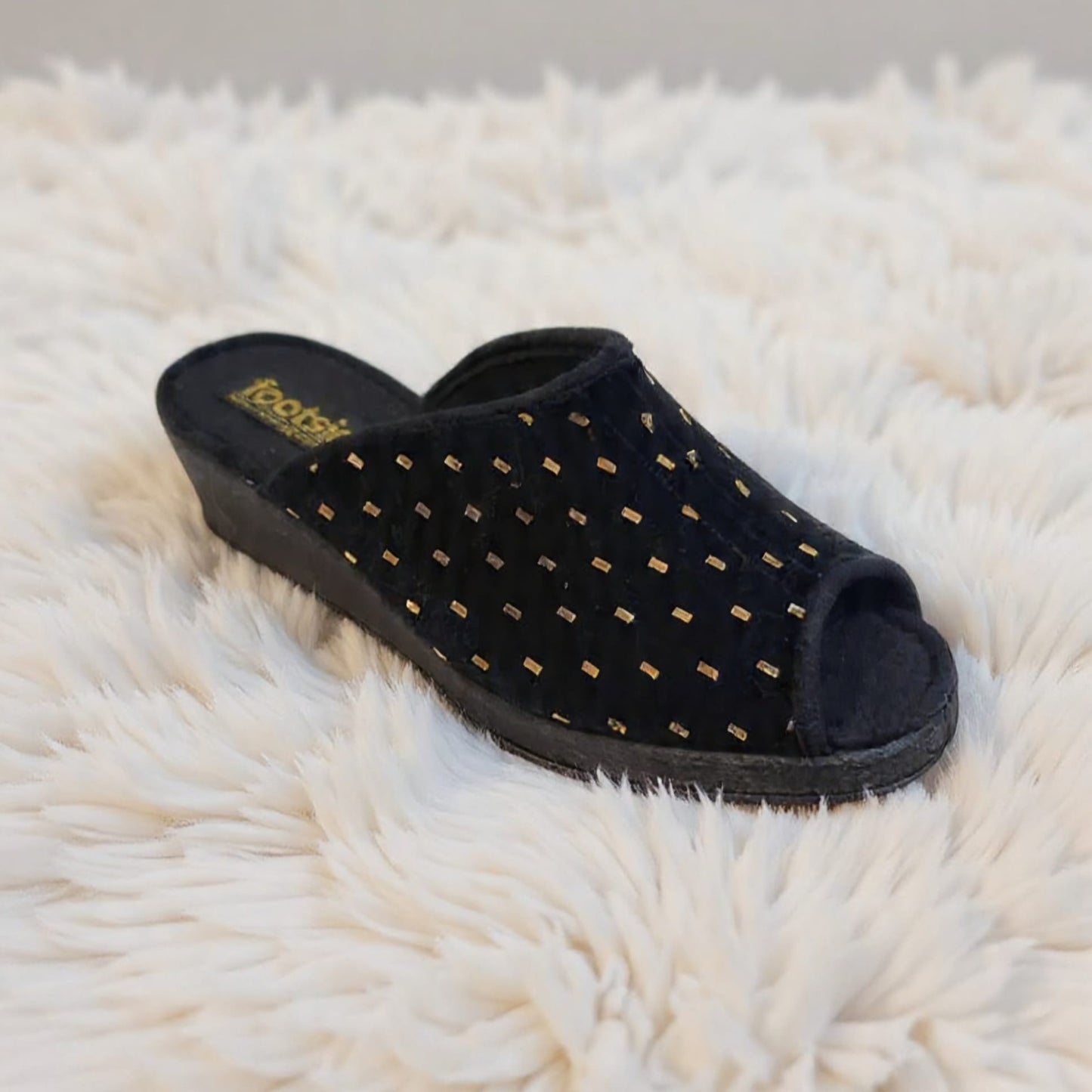 Footsie101 CB 24386F Low wedge black gold design open toe slipper