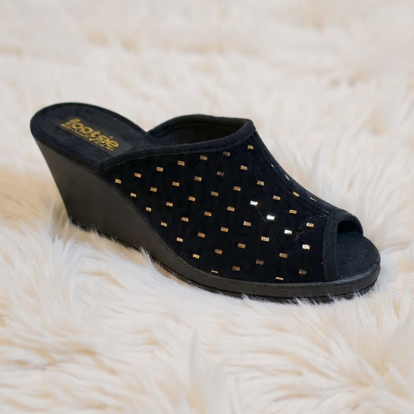 Footsie101 CA 24386F High wedge black gold design open toe slipper